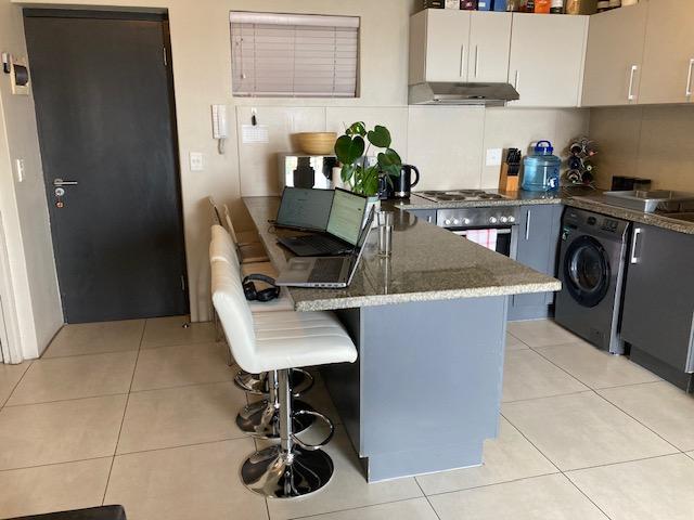 To Let 2 Bedroom Property for Rent in Observatory Western Cape